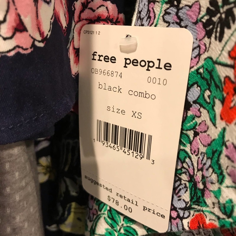 NWT Free People Baja Babe Cold Shoulder Top - Picture 9 of 9